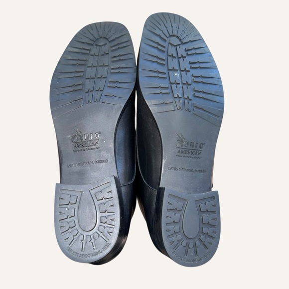 Munro Black Button Closure Victoria Style Booties Women Size 7.5 N Made in USA - Picture 10 of 11